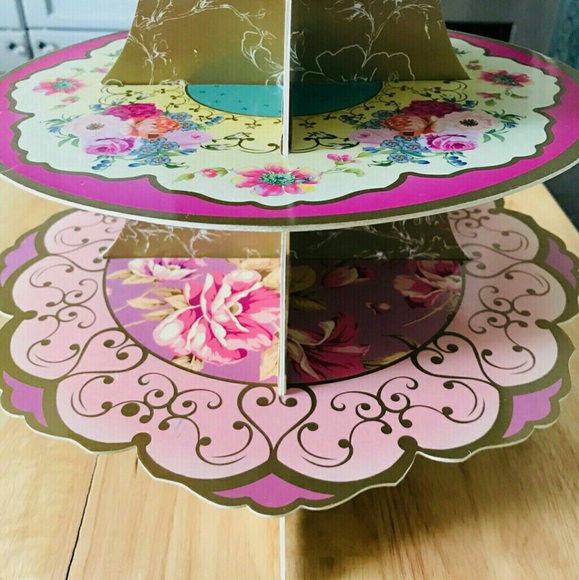 Printed Card 3 Tier Reversable Cake Stand - Picture 5 of 9